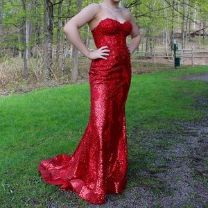 Stunning Red Sherri Hill Prom Dress